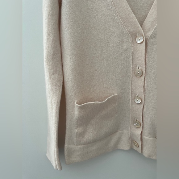 100% Cashmere ‘Jumper 1234’ Blush Cardigan - Picture 4 of 6